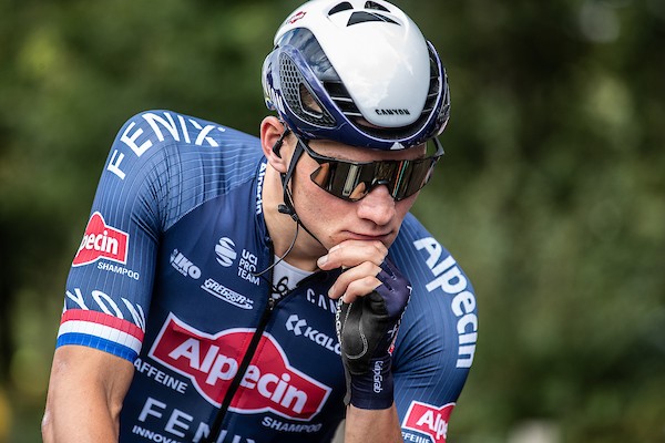 Van der Poel terug in veld in WB Hulst