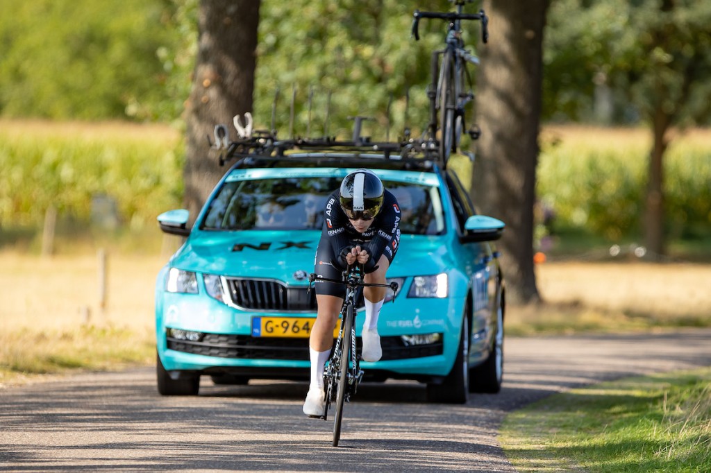 Senne Knaven naar NXTG Racing