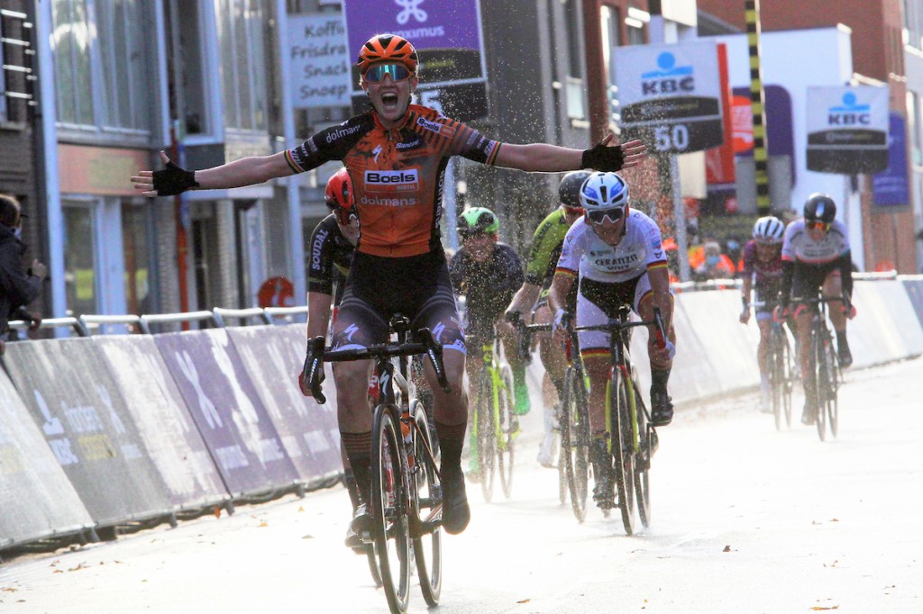 Boels-Dolmans wint Gent-Wevelgem vrouwen