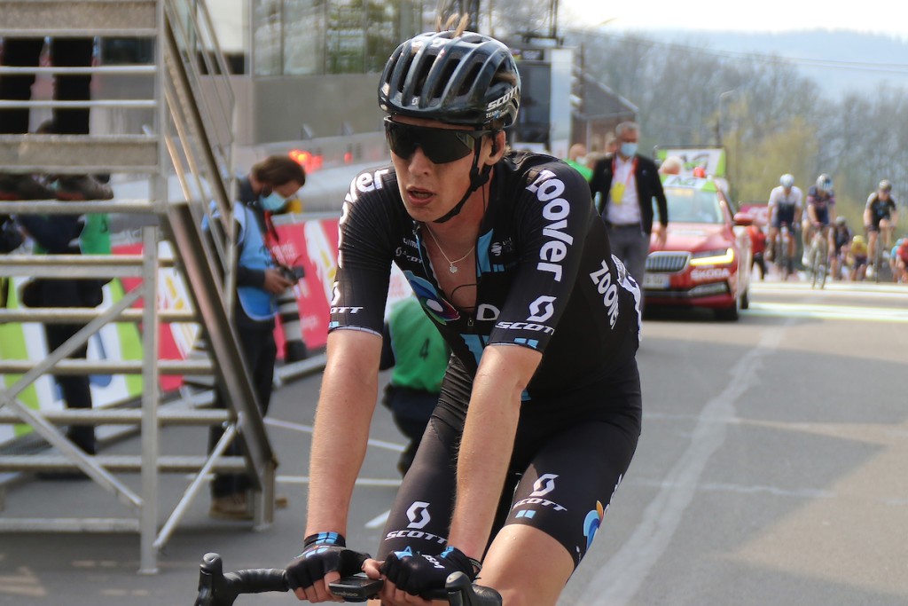 Kelderman en Arensman van voren in Romandie