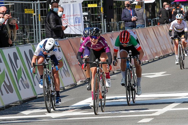 Internationaal profcriterium op Rotterdams vliegveld