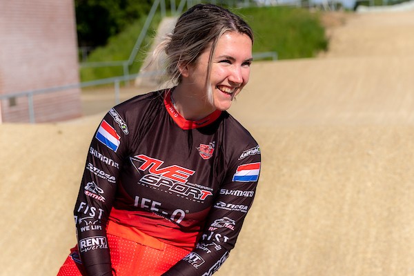 Brons voor Merel Smulders op WK BMX