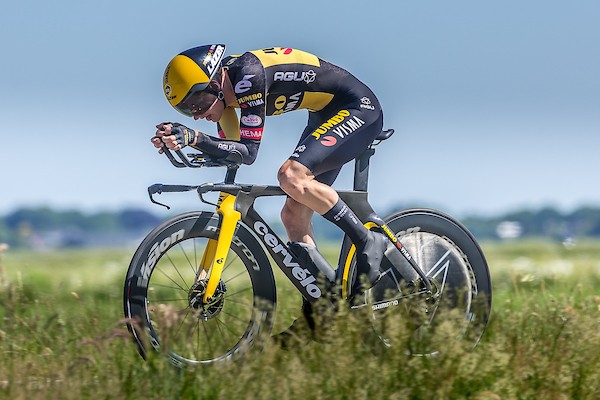 Van Bekkum wint in Ronde de l'Isard