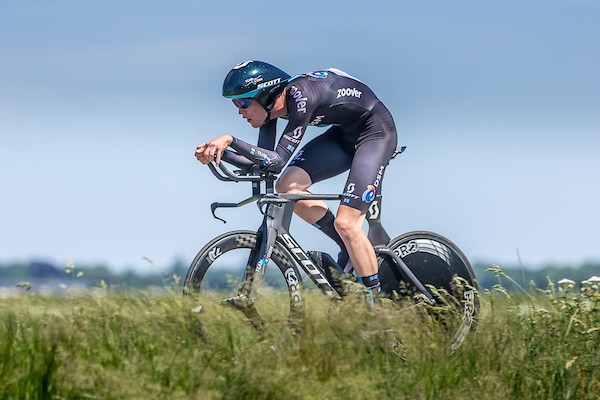 Leijnse Nederlands kampioen tijdrijden