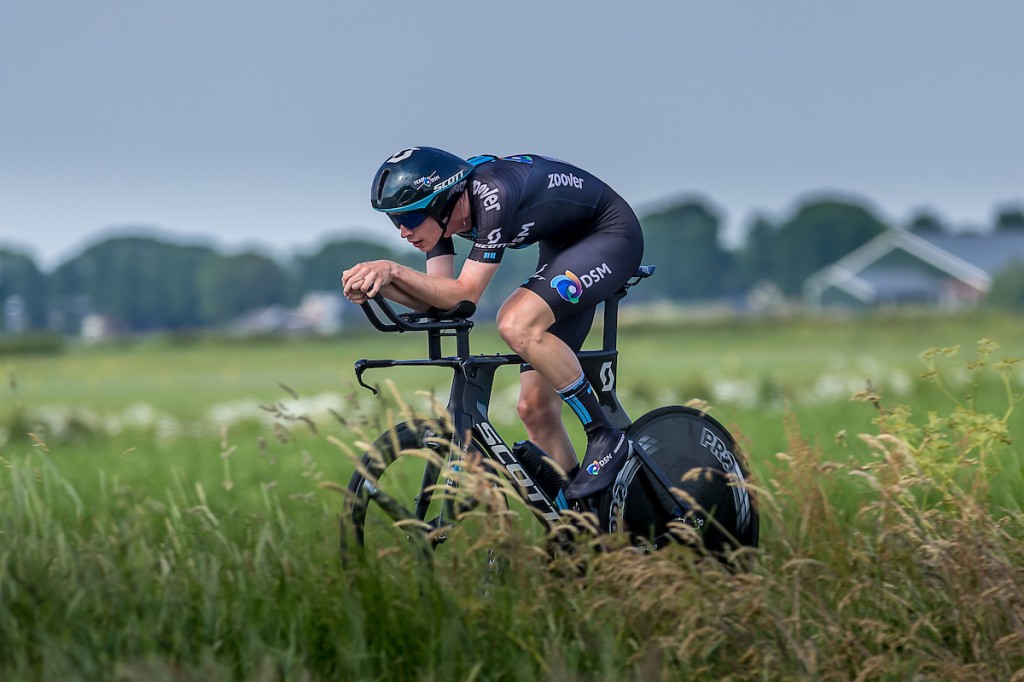 DSM met Arensman en Tusveld naar Vuelta