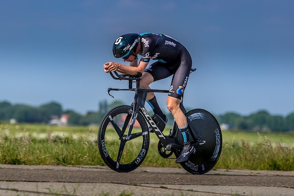 DSM met Arensman en Nieuwenhuis naar Vuelta