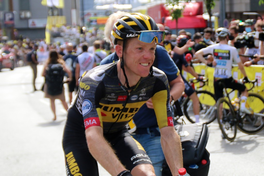 Kruijswijk is tweede in pittige Vuelta-etappe