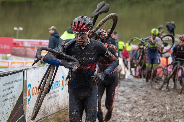 Ronhaar naar podiumplaats in Frankrijk