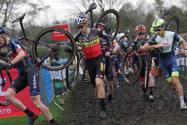 Van Aert nog niet in Vestingcross Hulst