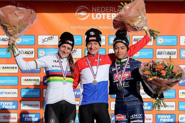 NK veldrijden vrouwen voor Vos