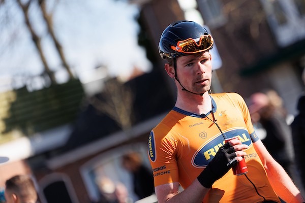 Reinders wint en leidt in Circuit des Ardennes