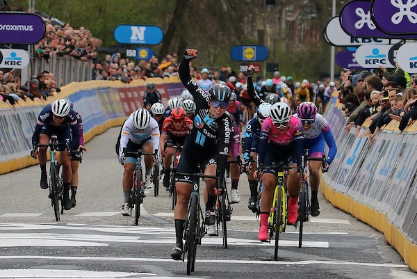 Scheldeprijs vrouwen prooi voor Wiebes
