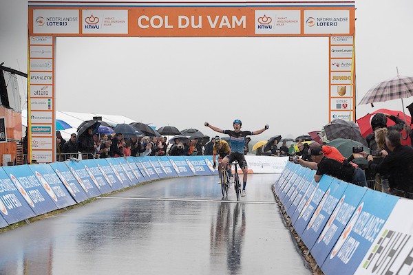 NK Wielrennen over Dak van Drenthe