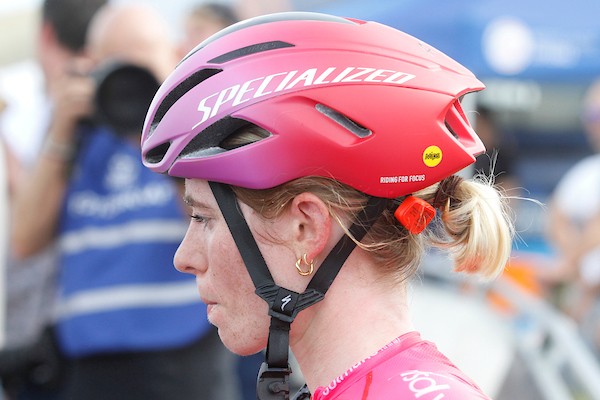Persico klopt Vollering in Vuelta vrouwen