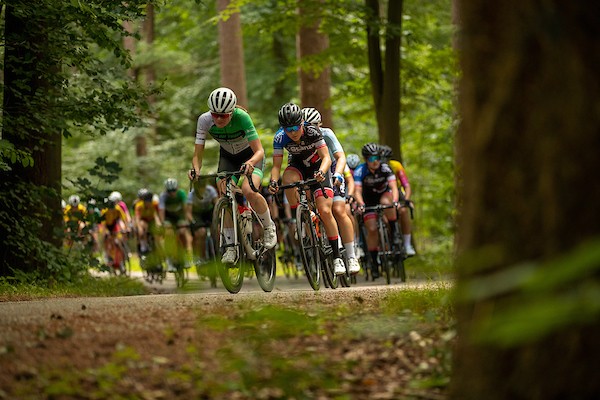 Vandenbroucke wint in Women's Cycling Series