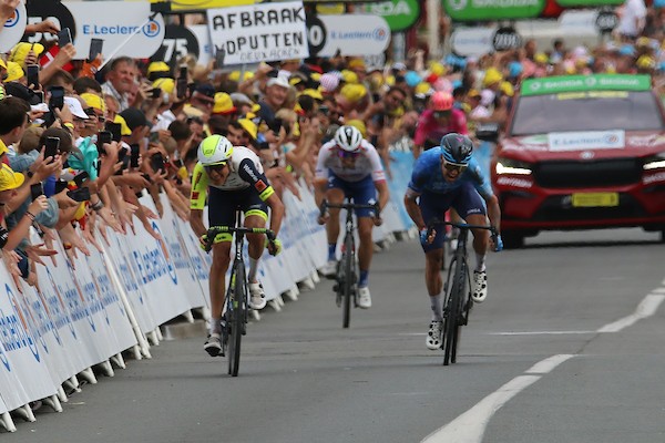 Van der Hoorn grijpt net naast ritzege Tour