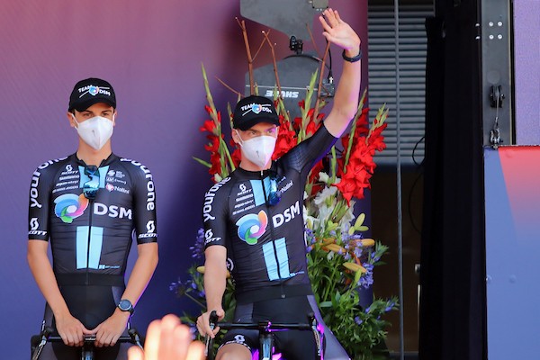 Kelderman en Arensman bij beste vijftien in Vuelta