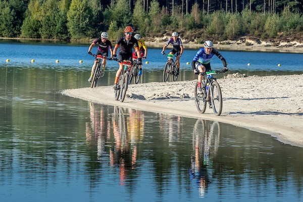 Vittoria nieuwe naamgever 3 Nations Cup.