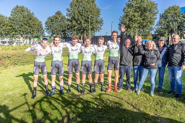 JEGG-De Jonge Renner Academy wint NCK Mannen