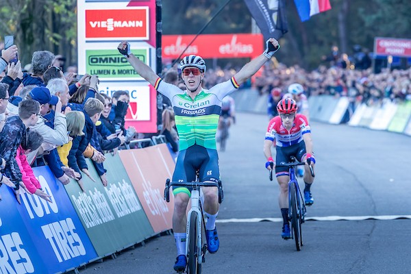 Sweeck klopt Van der Haar in GP Beekse Bergen