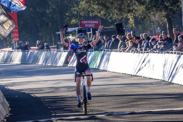 Langenbarg en Cabaca naar winst GP Beekse Bergen