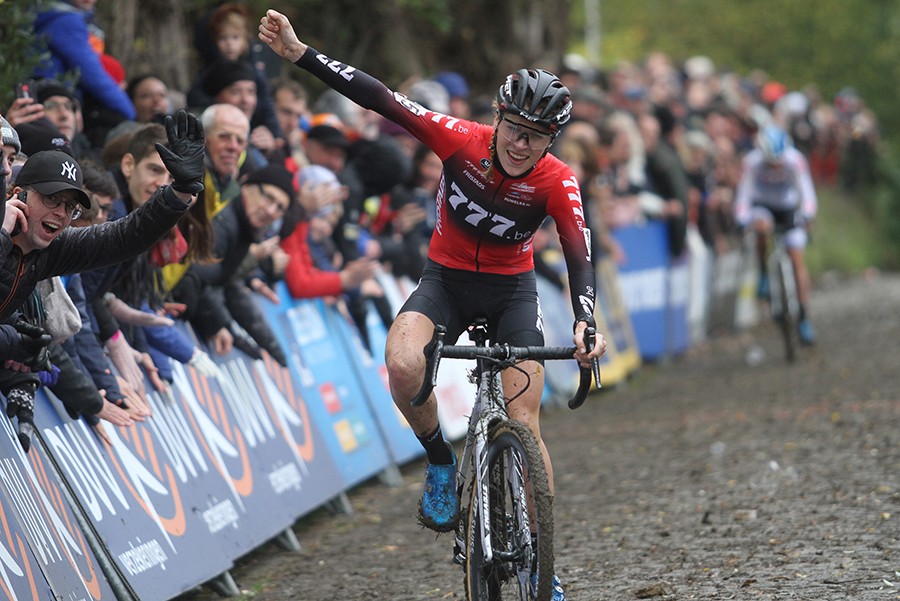 Kastelijn wint ook Koppenbergcross