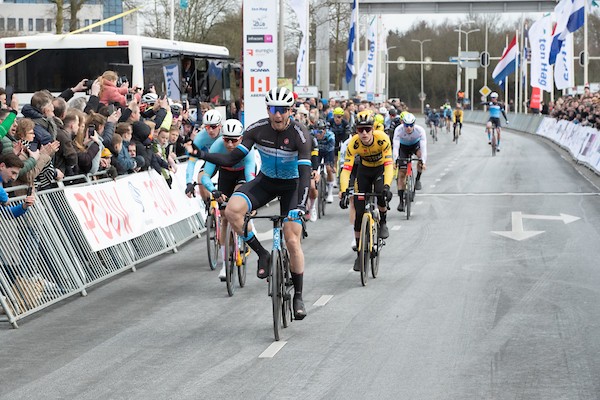 Ster van Zwolle finisht dichter bij IJssel en dijk