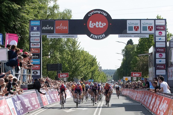 Veenendaal-Veenendaal gaat door