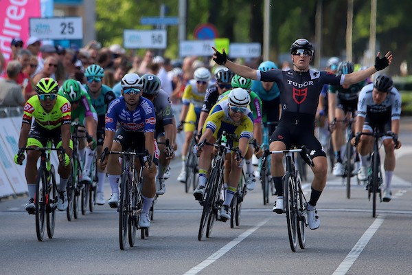 De Kleijn naar de winst in ZLM Tour