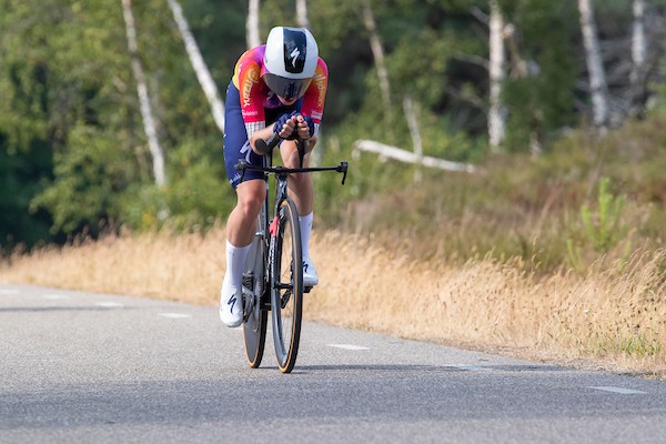 Vollering debuteert met zesde plek op WK