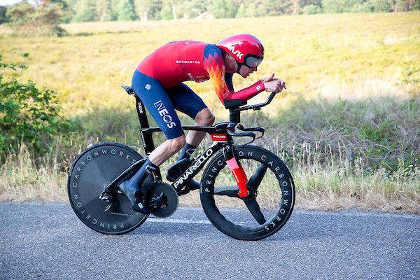 Arensman zesde in Giro d'Italia