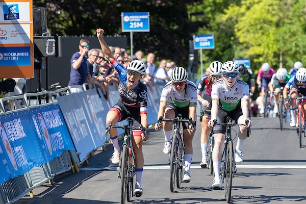 Knijnenburg  naar Nederlandse titel EZC