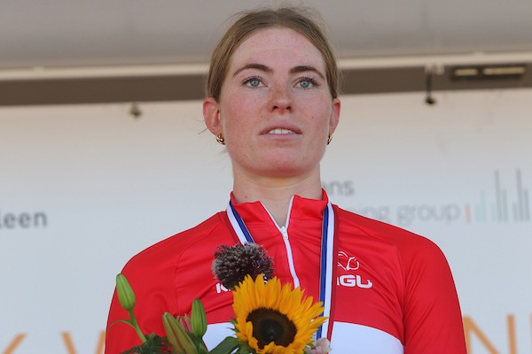 Demi Vollering  wint in Tour de France Femmes