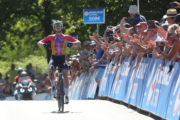 NK voor vrouwen twee ronden langer