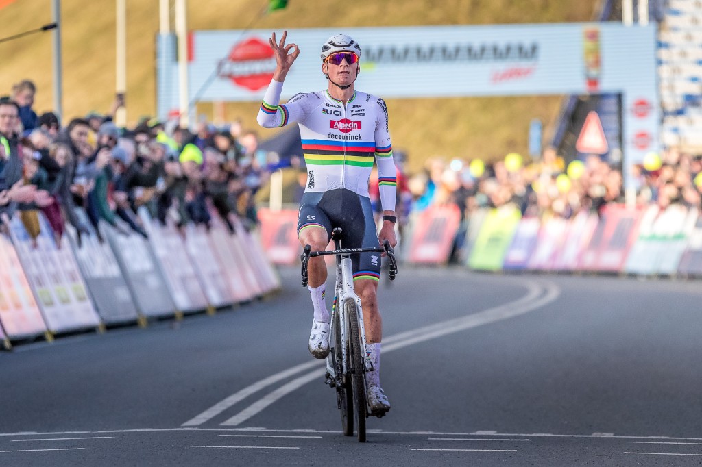 Van der Poel is klaar voor WK veldrijden