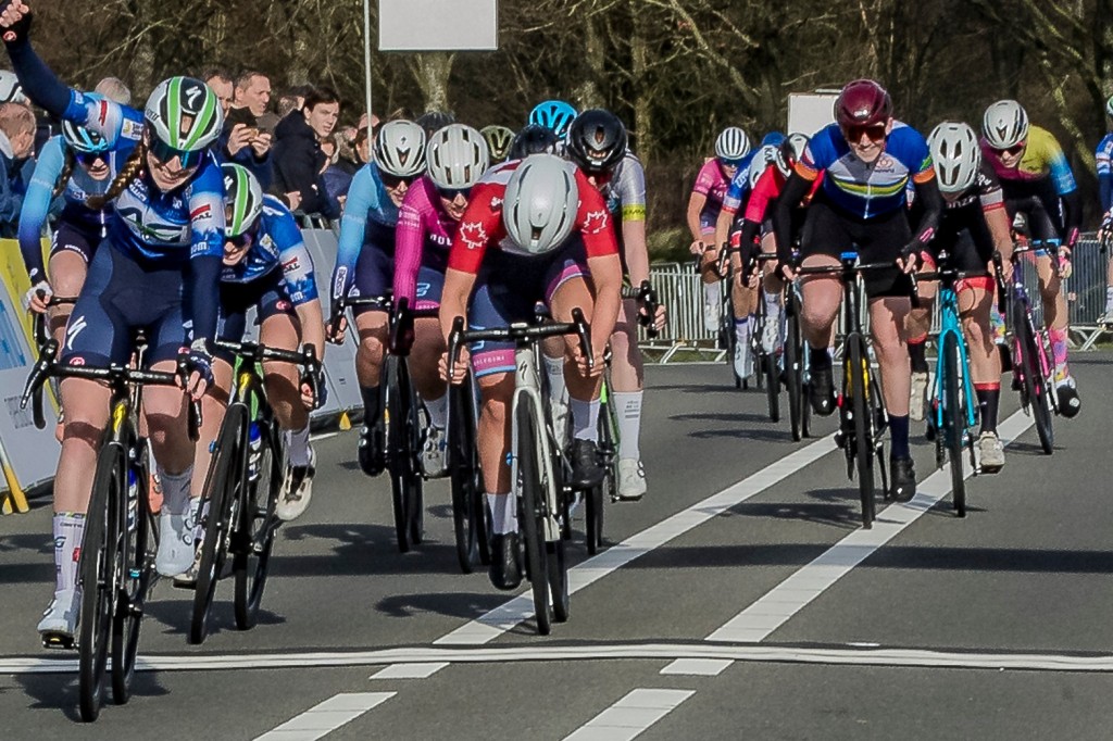 Knaven en Schoonvelde winnen 't Hoogeland Omloop