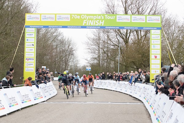 Hoogendoorn wint in Olympia's Tour