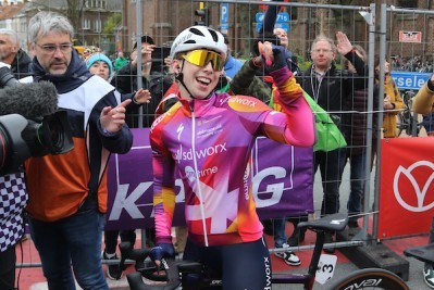 Wiebes wint derde etappe Burgos
