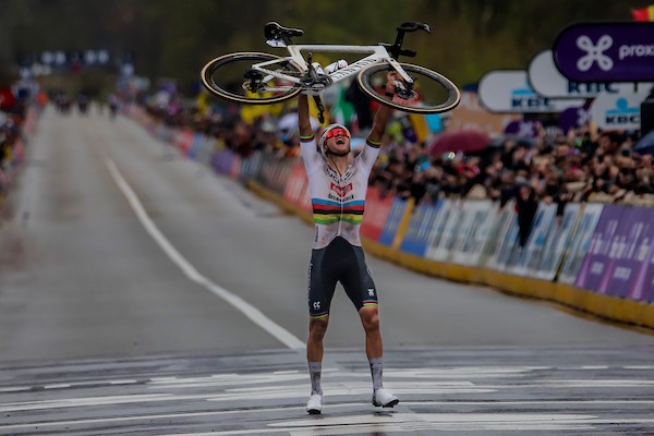 Van der Poel is klaar voor Ronde van Vlaanderen