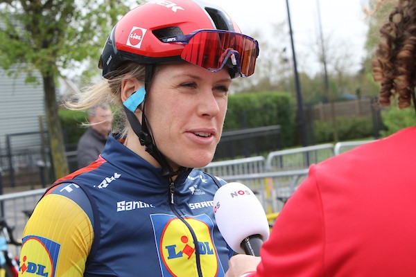 Ellen van Dijk stoomt naar winst in Borsele