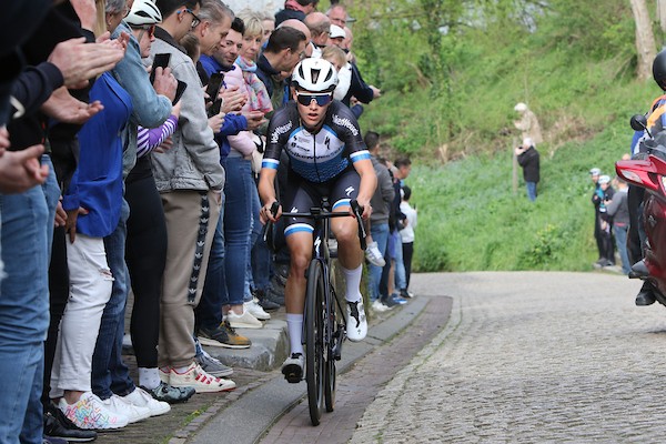 Knijnenburg  wint in Hamme