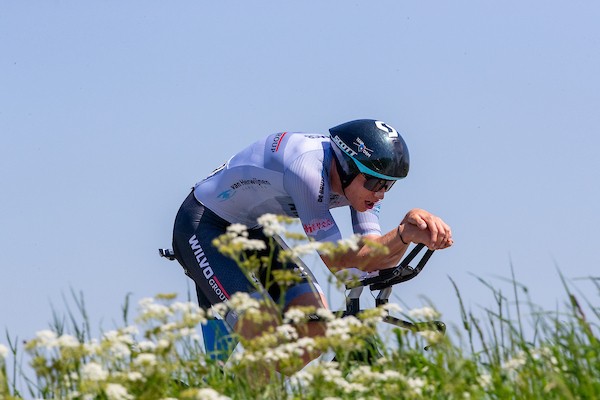Joost Nat naar BEAT Cycling Club