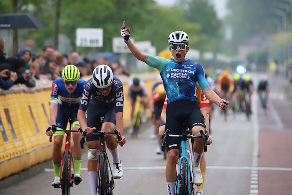 Noor wint openingsrit Spie Driedaagse Axel