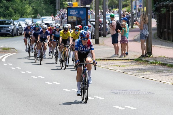 Loes Adegeest haalt vertrouwen uit NK-resultaten