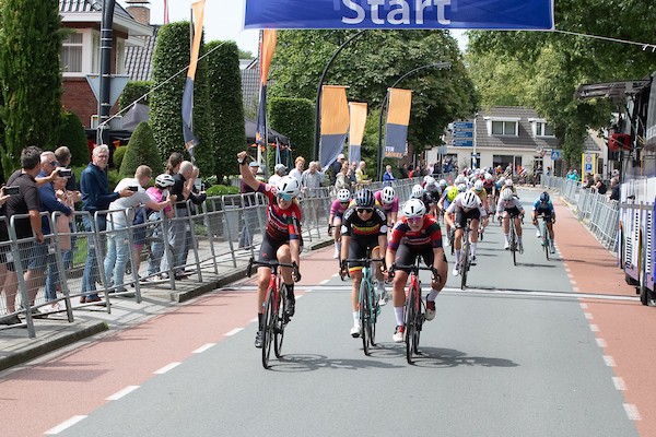 Live verslag Ronde van Twente vrouwen 2025