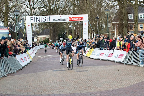 Hoogendoorn wint in Georgië