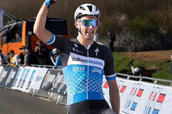 De Jong en Biesterbos prof bij Picnic-PostNL