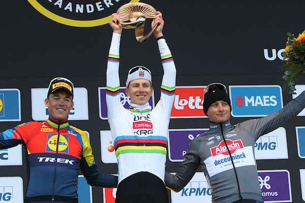 Pogacar wint Vlaanderen, Van der Poel derde