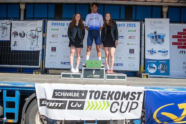 Gunnink wint openingsrit op Watersley