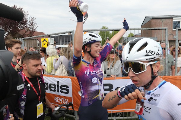 Bredewold slaat opnieuw toe in Itzulia Women